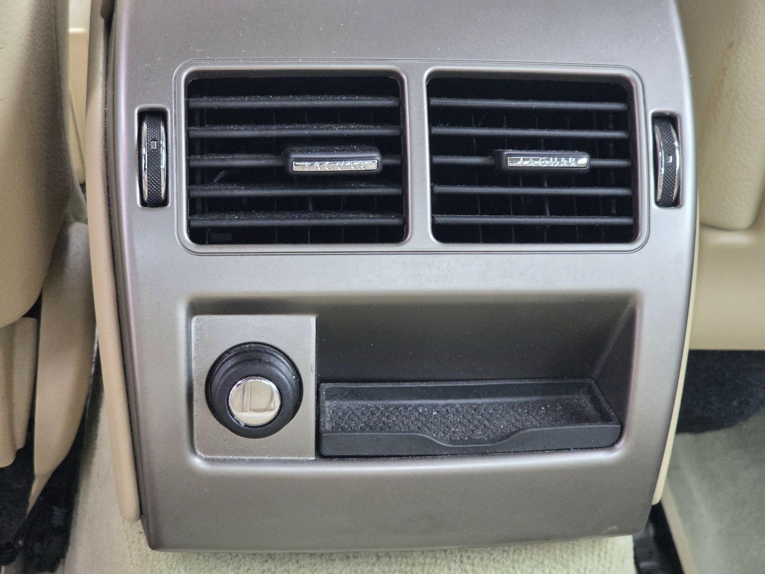 Used Jaguar XF 2010 for sale - 76976717: Photo 28