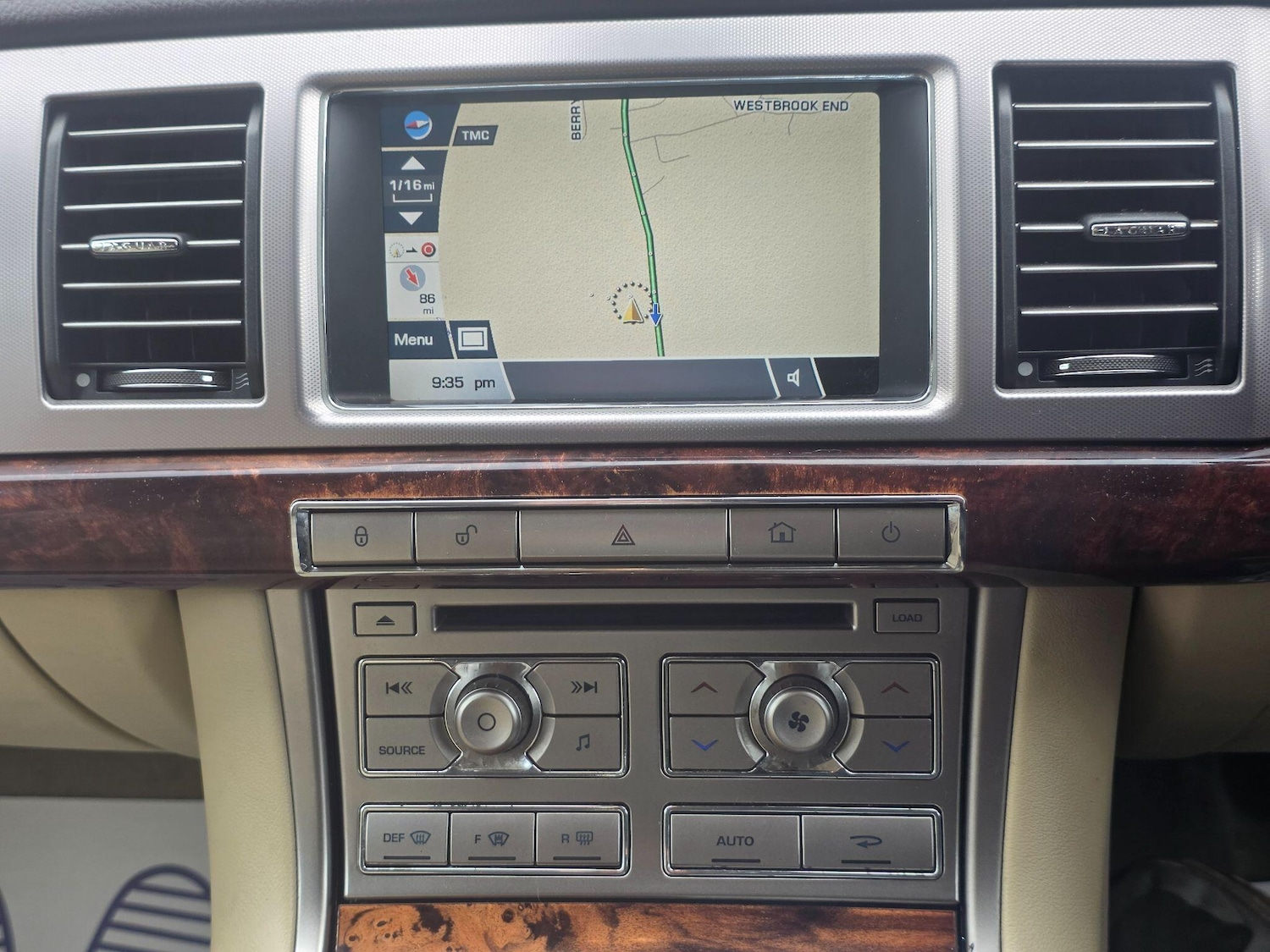 Used Jaguar XF 2010 for sale - 76976717: Photo 42