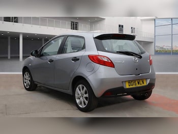 Used Mazda Mazda2 2015 for sale - 77351651: Photo