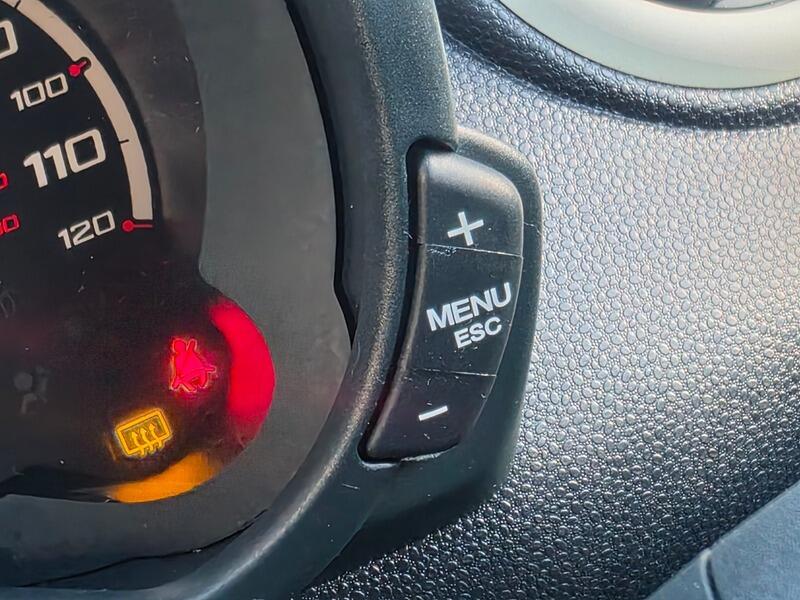 Used Ford Ka 2012 for sale - 76527982: Photo 32