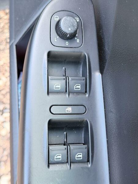 Used Volkswagen Passat 2008 for sale - 77440845: Photo 33