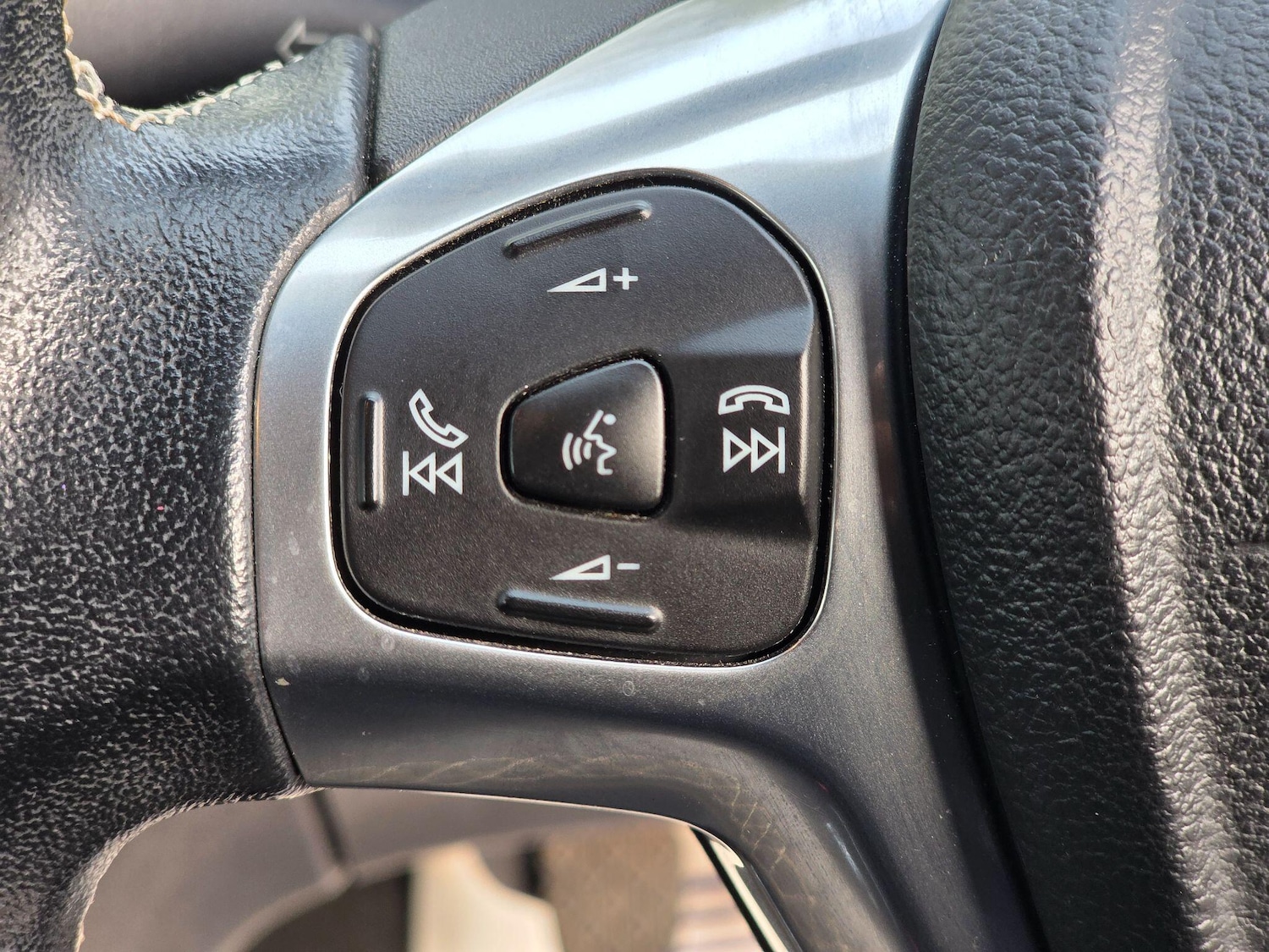 Used Ford Fiesta 2016 for sale - 76370392: Photo 37