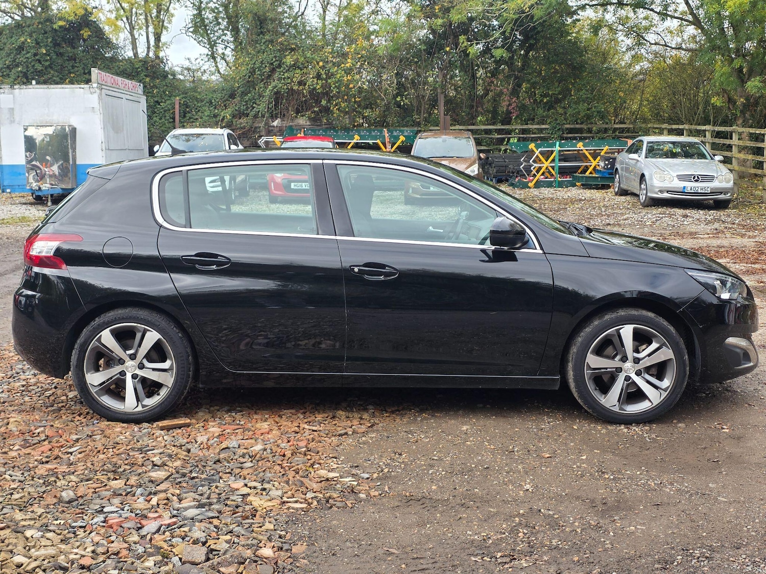 Used Peugeot 308 2016 for sale - 76370785: Photo 12