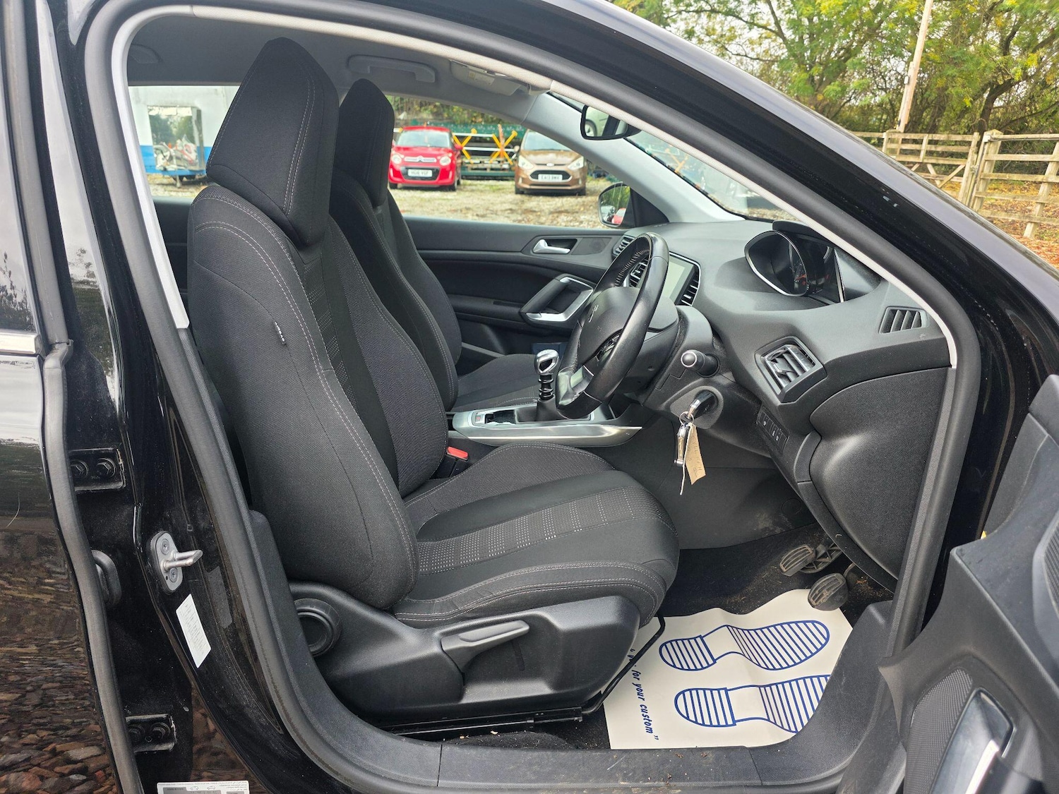 Used Peugeot 308 2016 for sale - 76370785: Photo 13