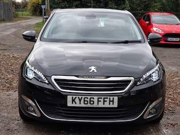 Used Peugeot 308 2016 for sale - 76370785: Photo