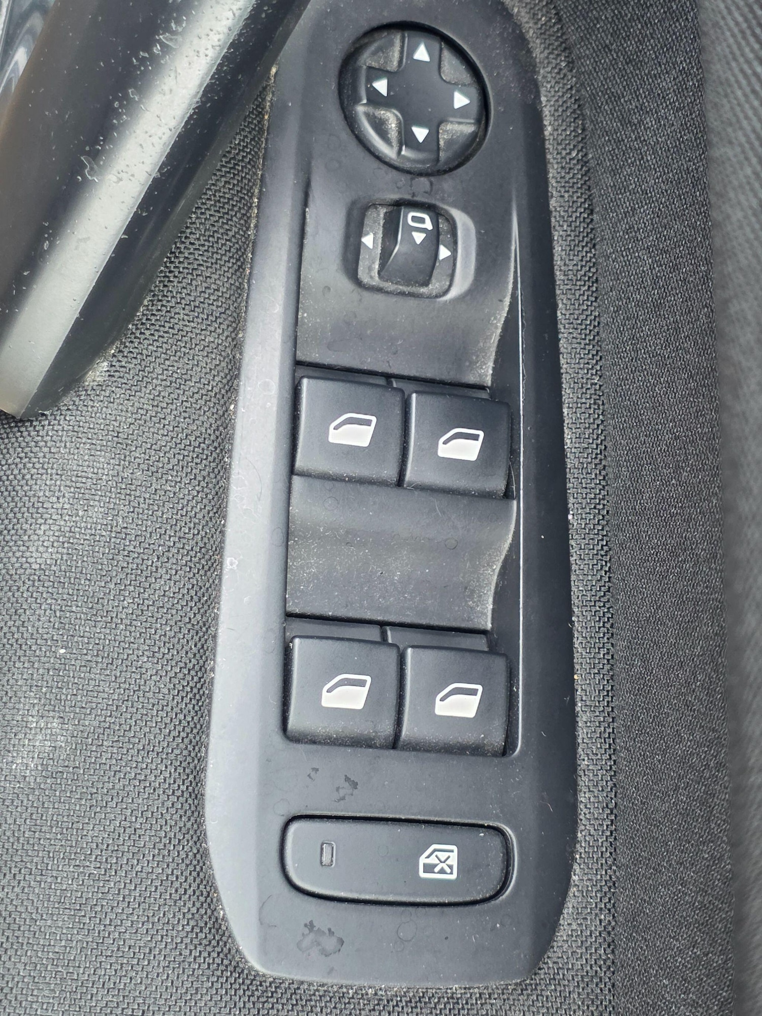 Used Peugeot 308 2016 for sale - 76370785: Photo 32