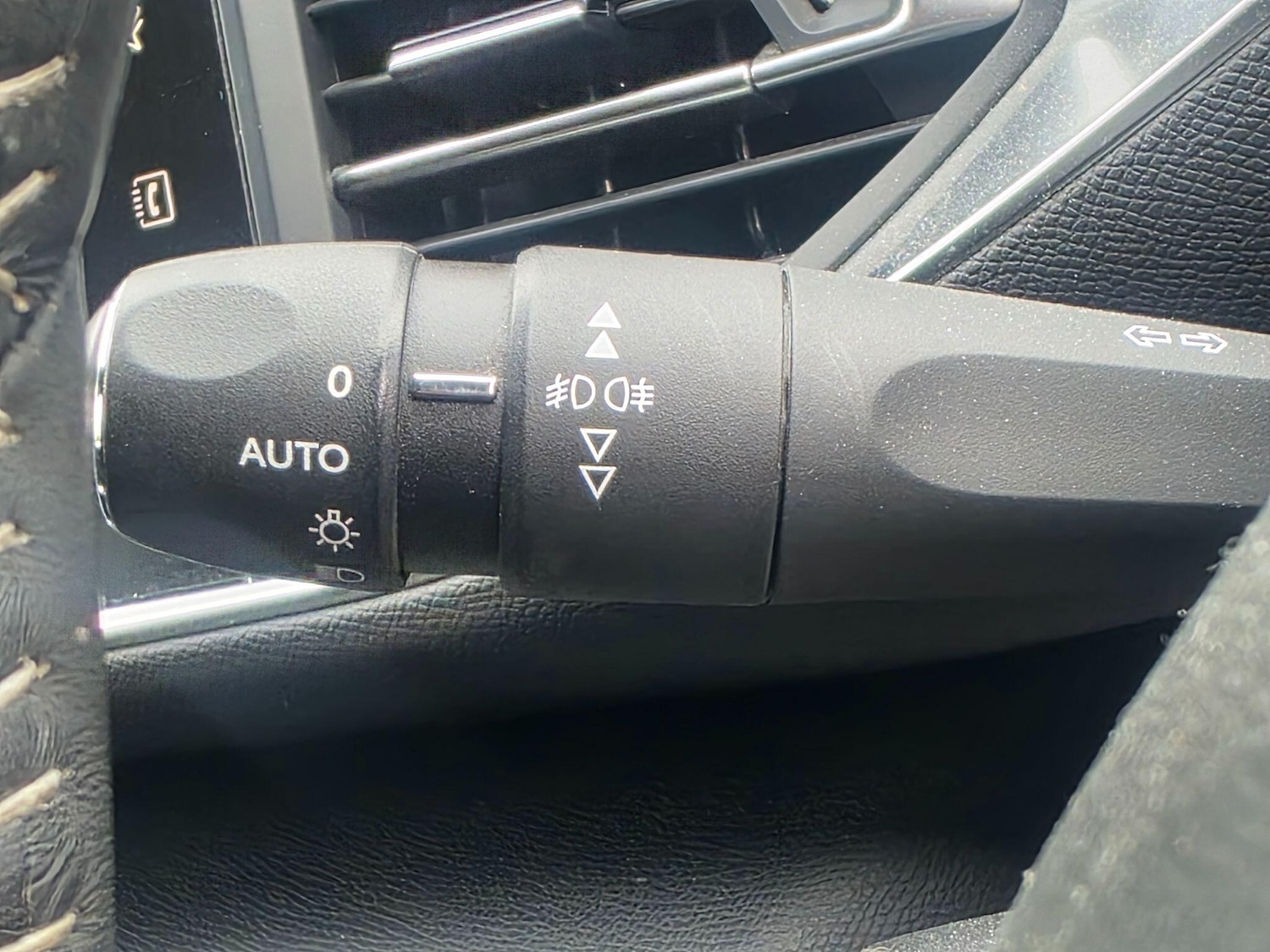 Used Peugeot 308 2016 for sale - 76370785: Photo 37