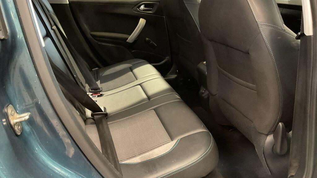 Used Peugeot 2008 2015 for sale - 77174812: Photo 12