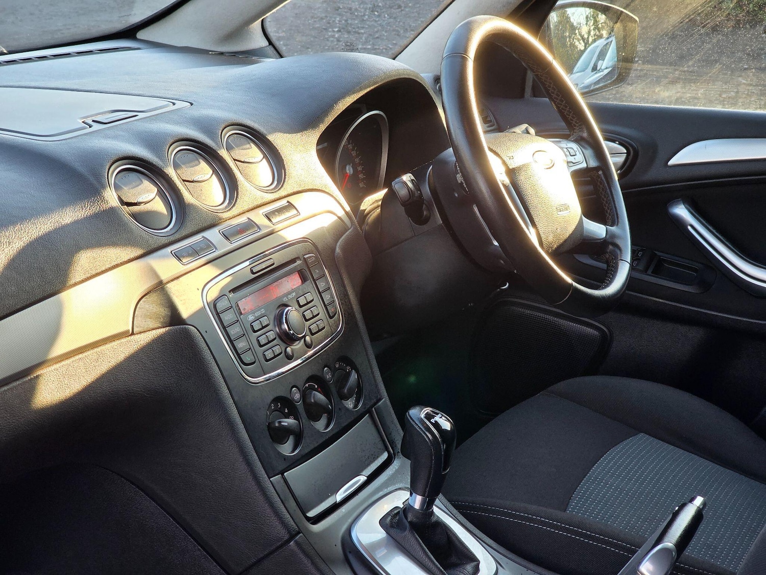 Used Ford Galaxy 2015 for sale - 76550806: Photo 14