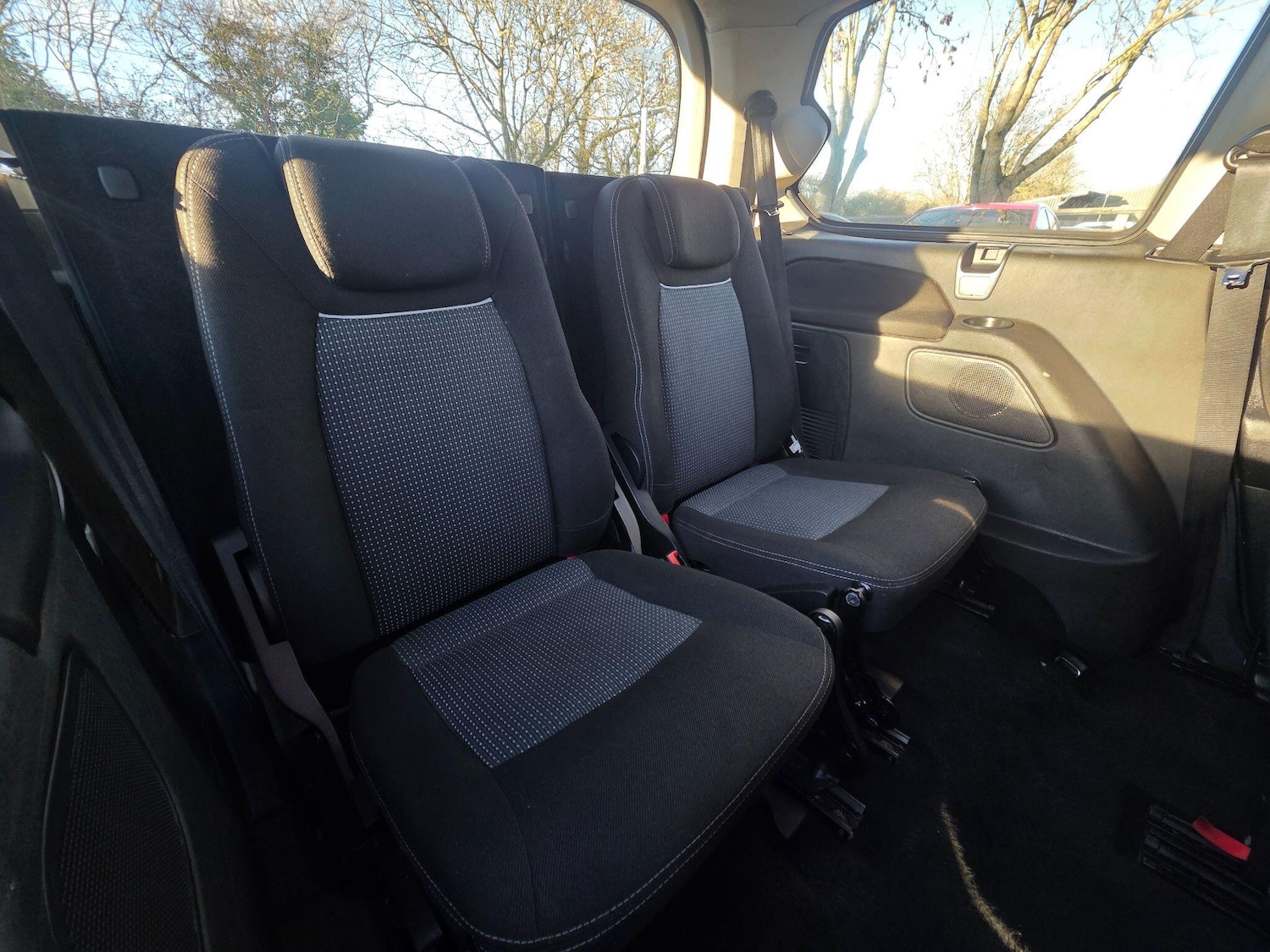 Used Ford Galaxy 2015 for sale - 76550806: Photo 23