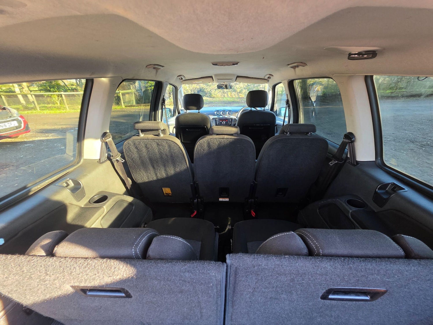 Used Ford Galaxy 2015 for sale - 76550806: Photo 24