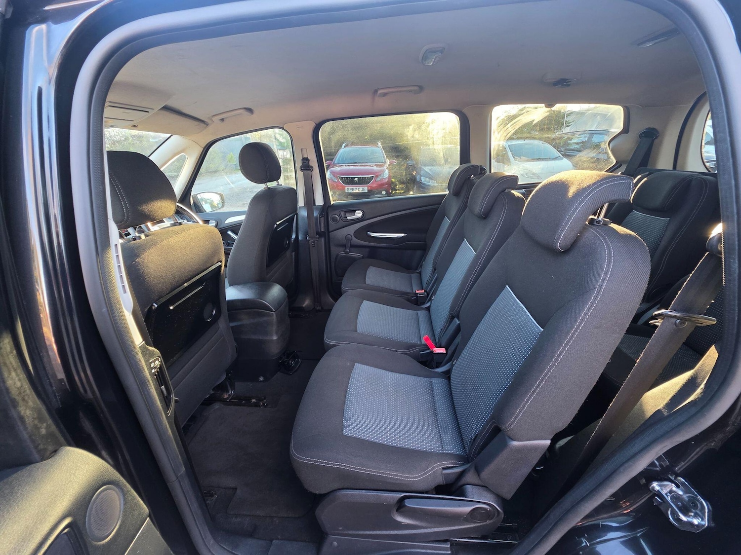 Used Ford Galaxy 2015 for sale - 76550806: Photo 25