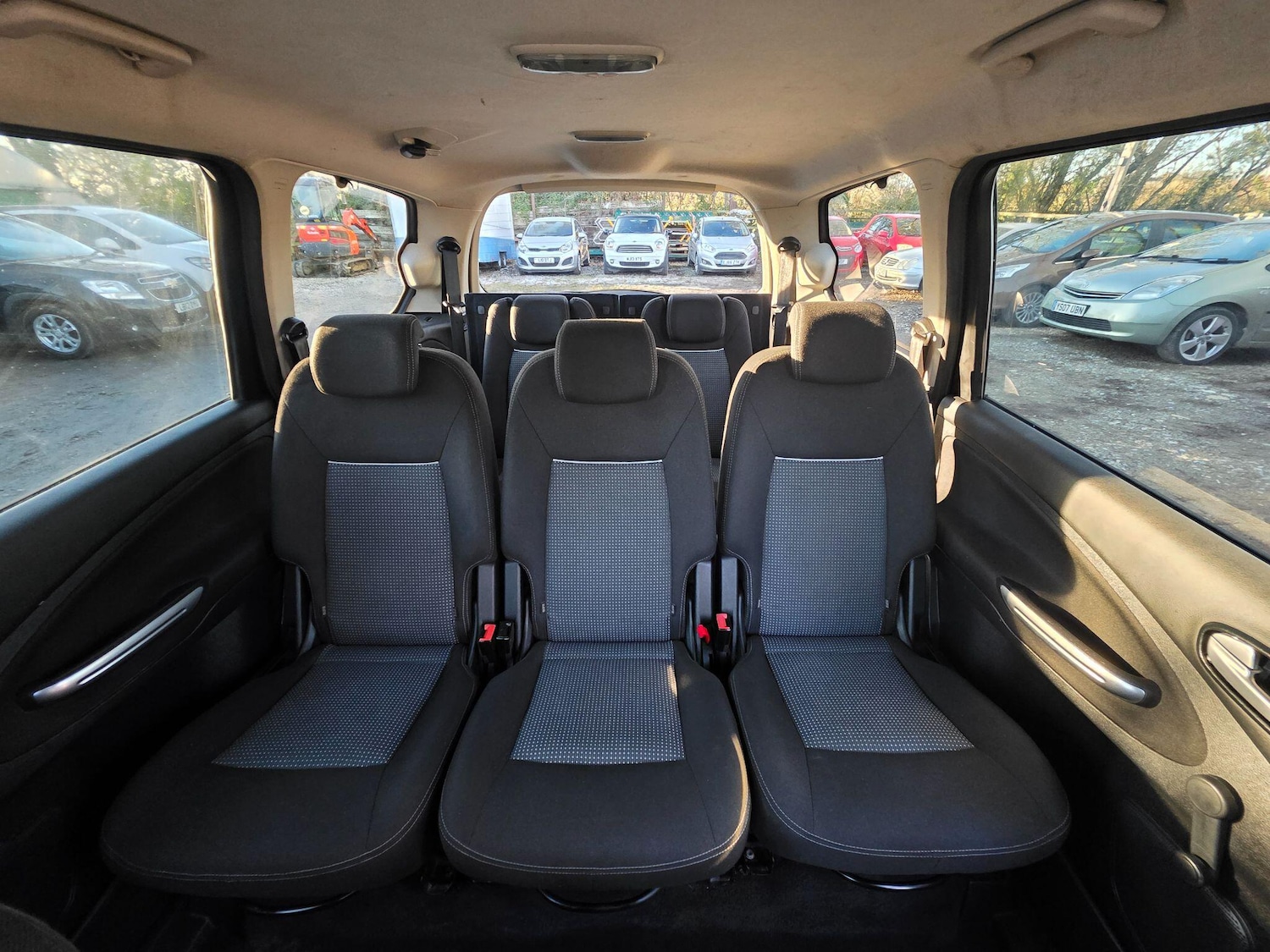 Used Ford Galaxy 2015 for sale - 76550806: Photo 26