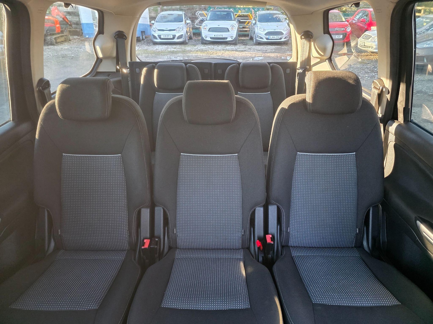 Used Ford Galaxy 2015 for sale - 76550806: Photo 27