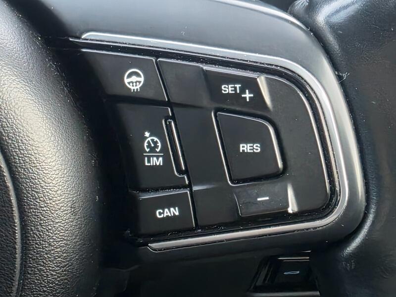 Used Jaguar XE 2016 for sale - 77119807: Photo 46