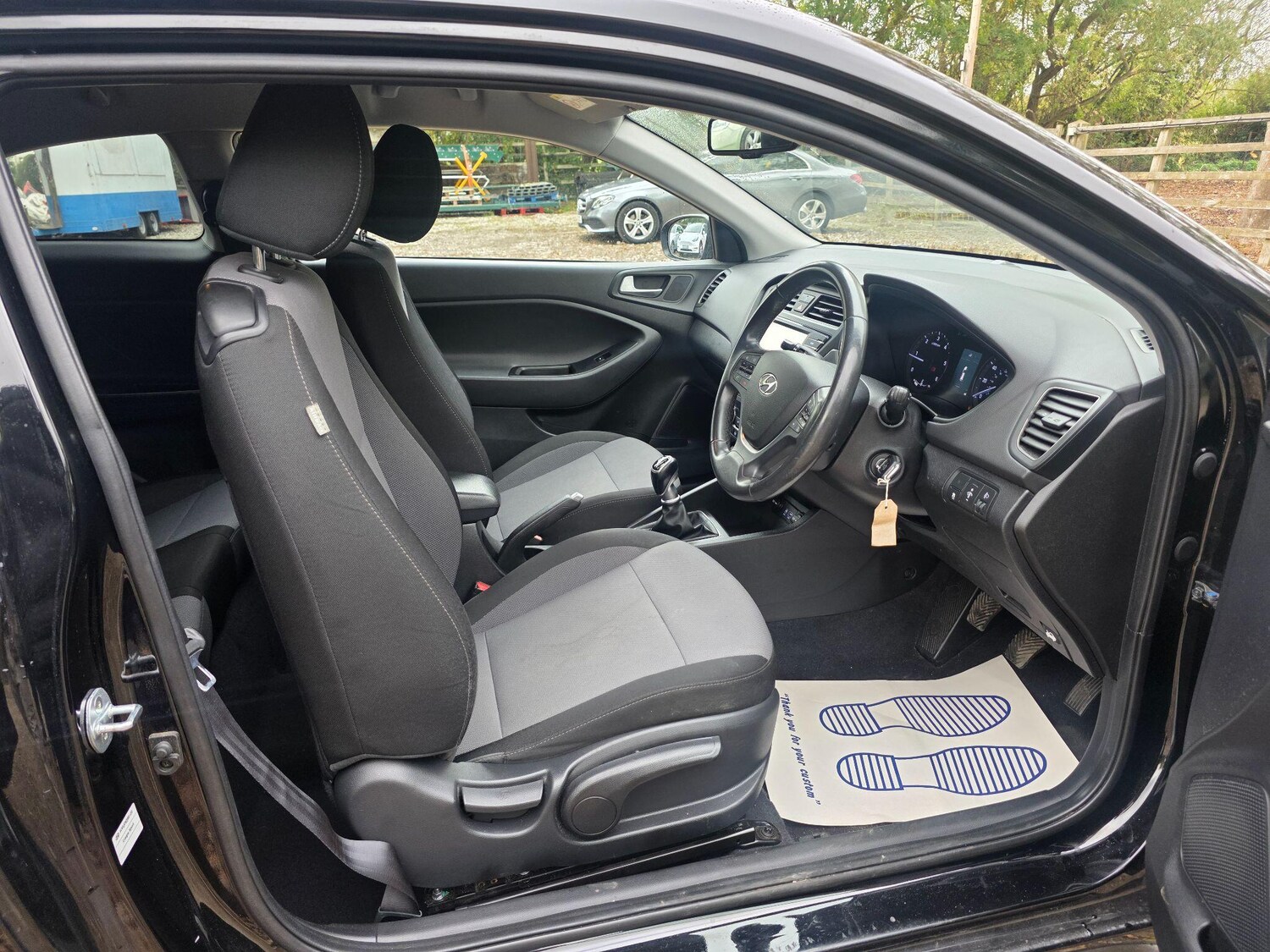 Used Hyundai i20 2015 for sale - 76371218: Photo 13