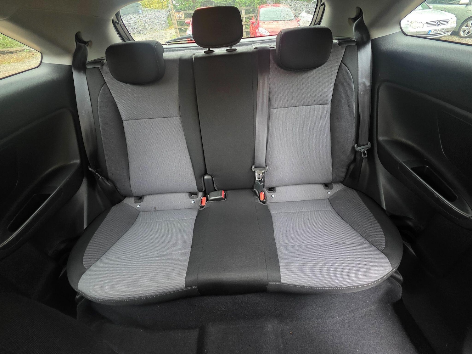 Used Hyundai i20 2015 for sale - 76371218: Photo 17