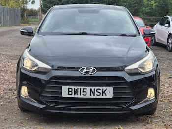 Used Hyundai i20 2015 for sale - 76371218: Photo