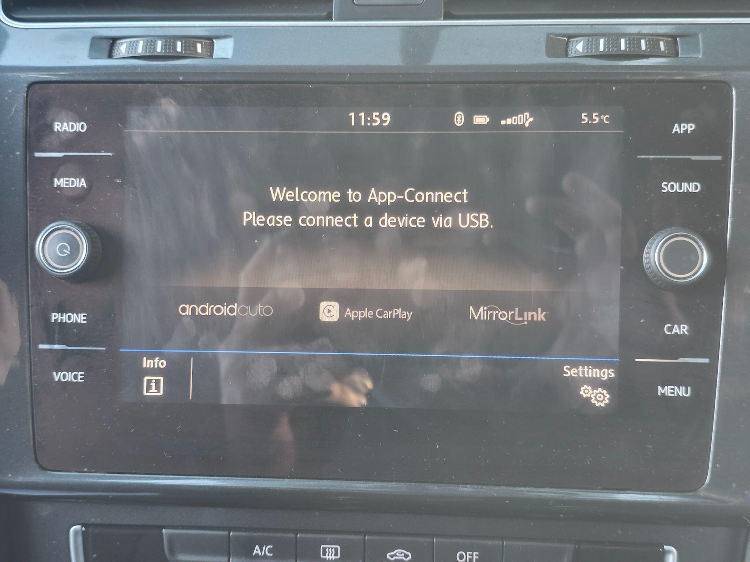 Used Volkswagen Golf 2017 for sale - 77166720: Photo 45