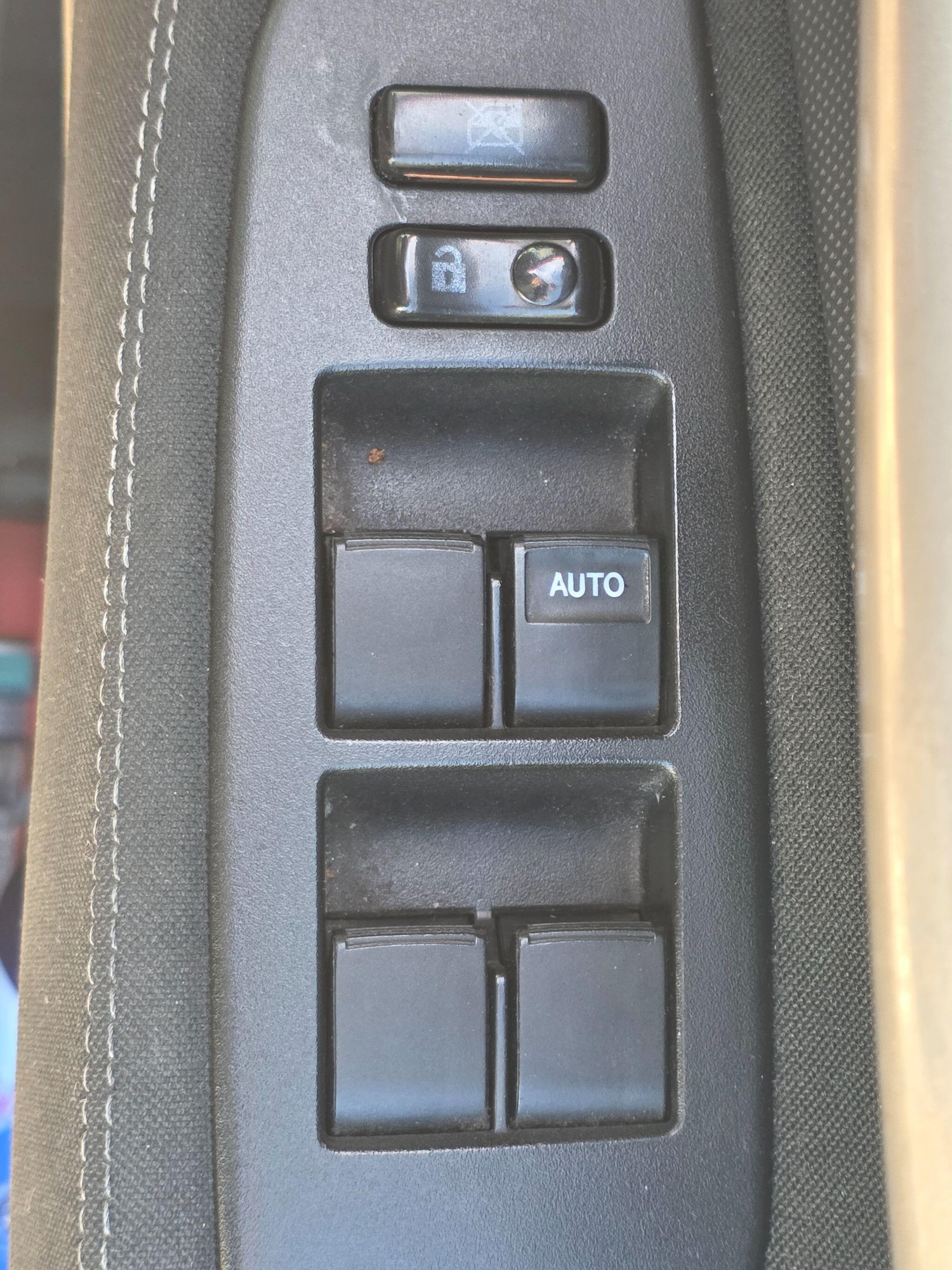 Used Toyota Auris 2009 for sale - 76389209: Photo 27