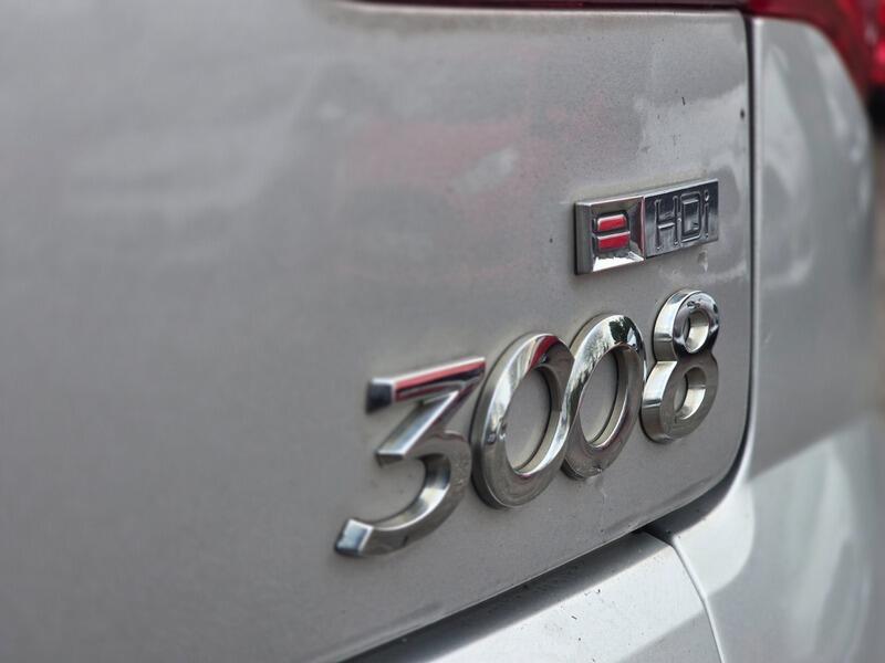 Used Peugeot 3008 2013 for sale - 76935869: Photo 46