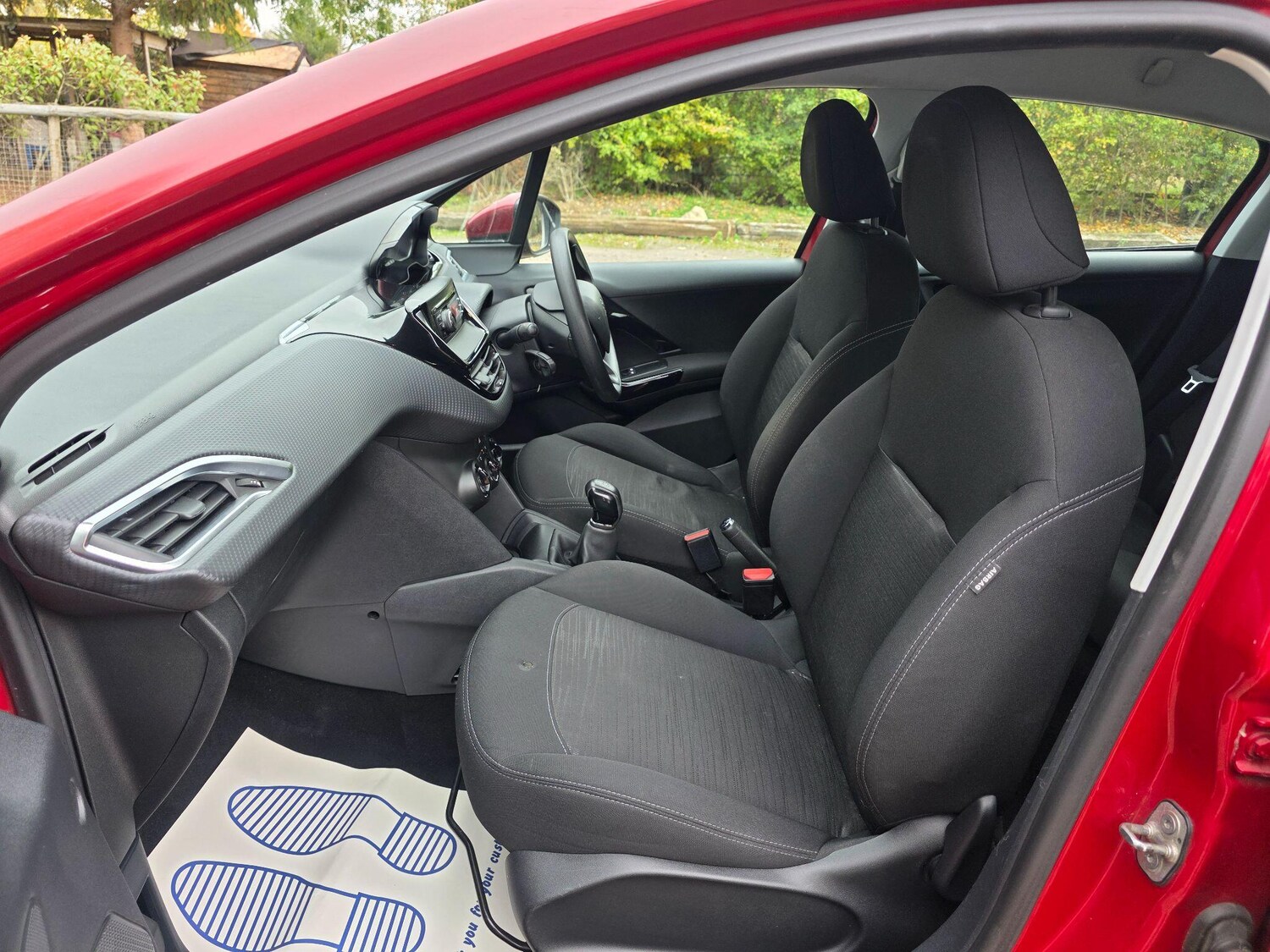 Used Peugeot 208 2016 for sale - 76370759: Photo 13