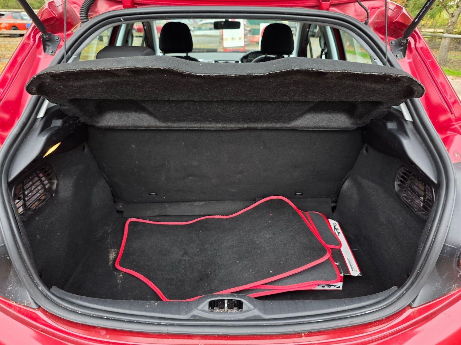 Used Peugeot 208 2016 for sale - 76370759: Photo 18