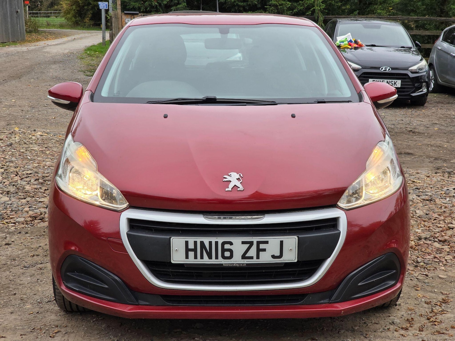 Used Peugeot 208 2016 for sale - 76370759: Photo 2
