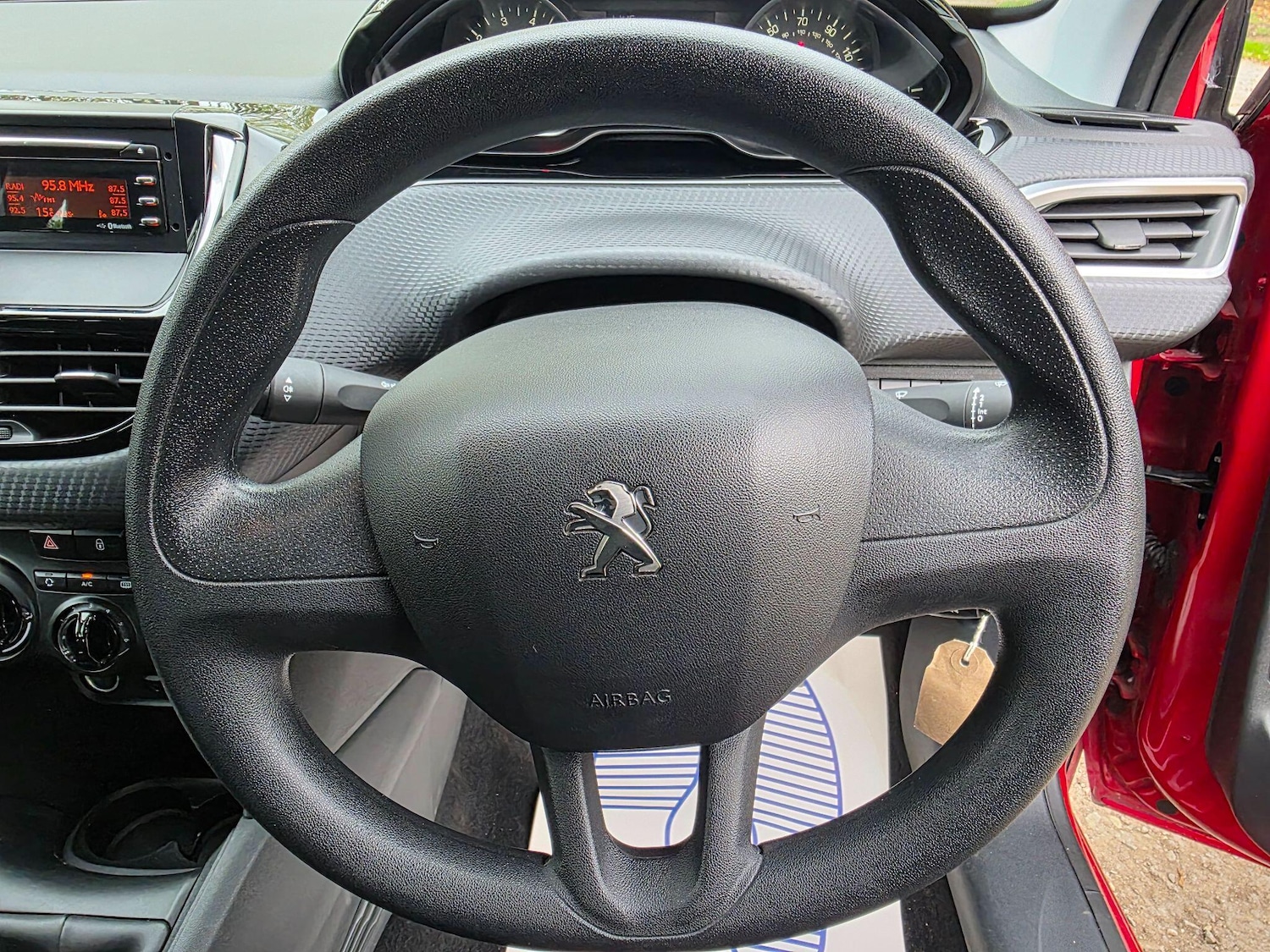 Used Peugeot 208 2016 for sale - 76370759: Photo 26