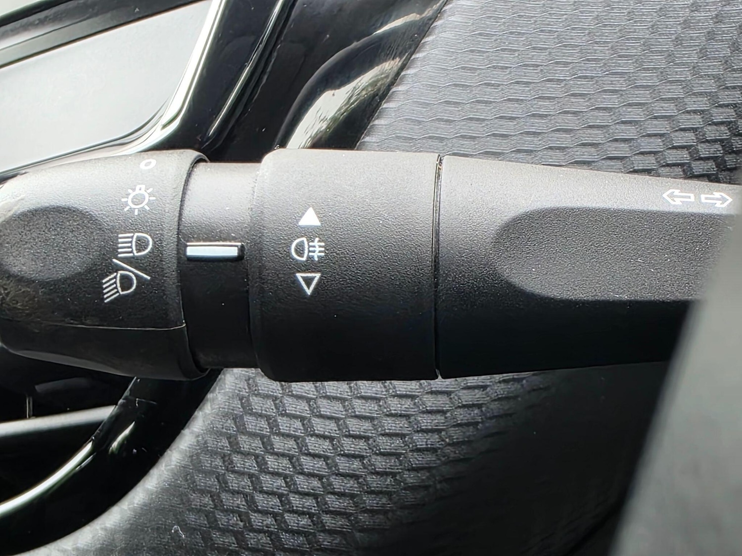 Used Peugeot 208 2016 for sale - 76370759: Photo 36