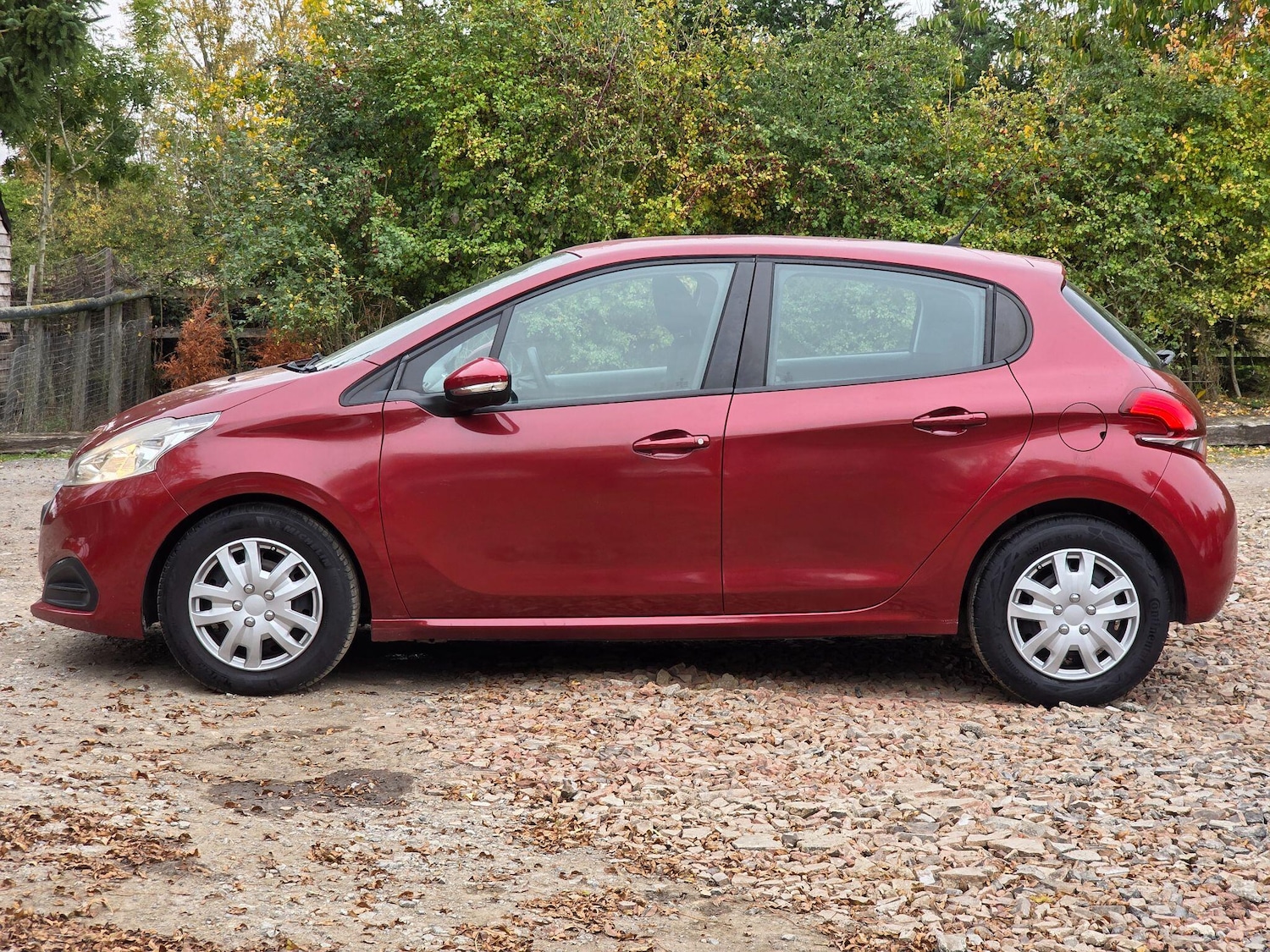 Used Peugeot 208 2016 for sale - 76370759: Photo 7