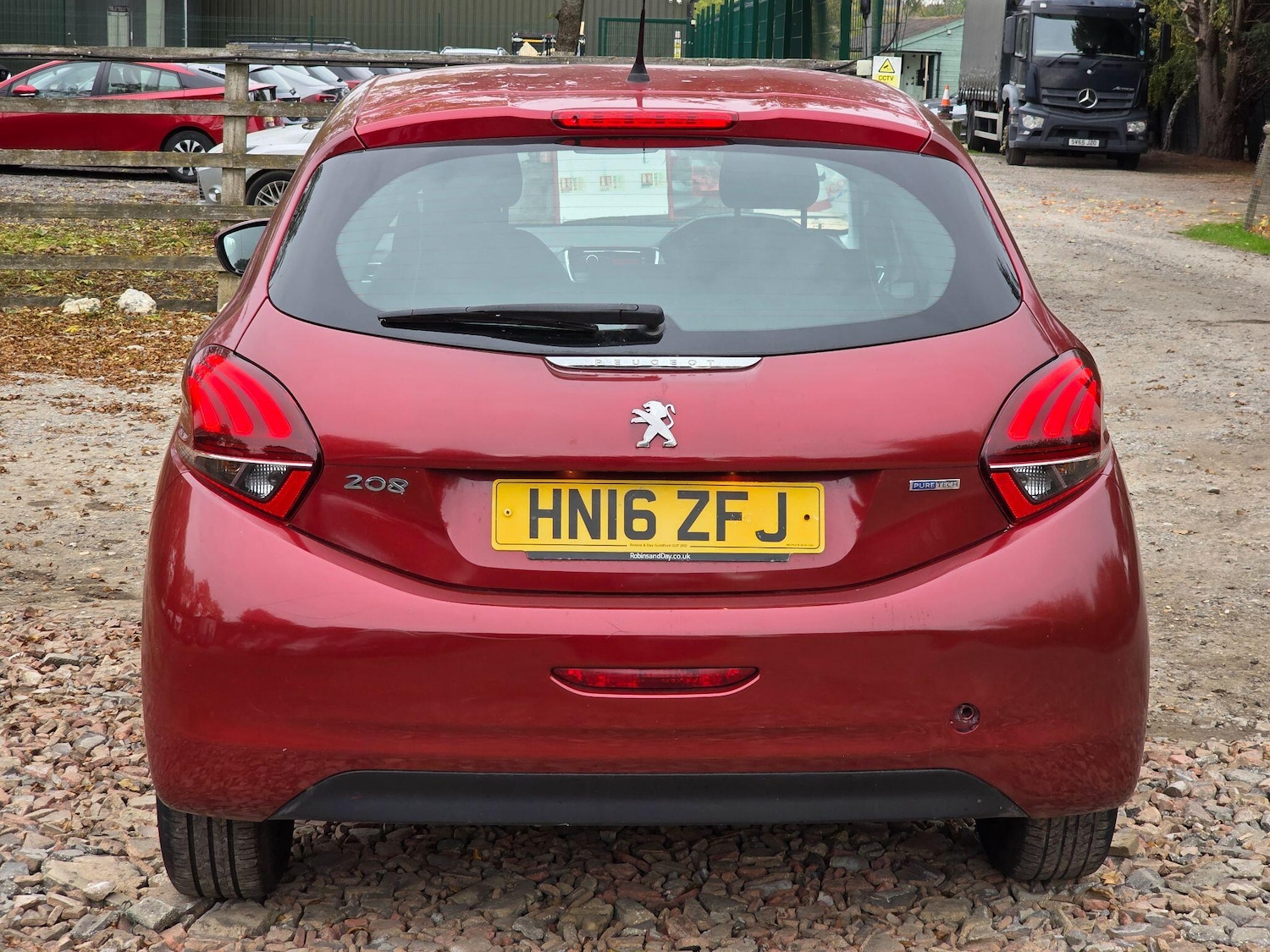 Used Peugeot 208 2016 for sale - 76370759: Photo 9