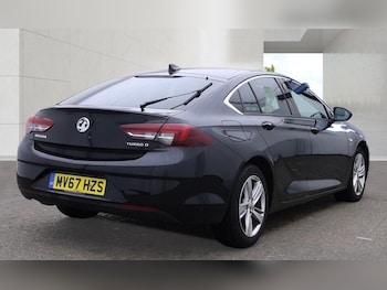 Used Vauxhall Insignia 2017 for sale - 79317101: Photo