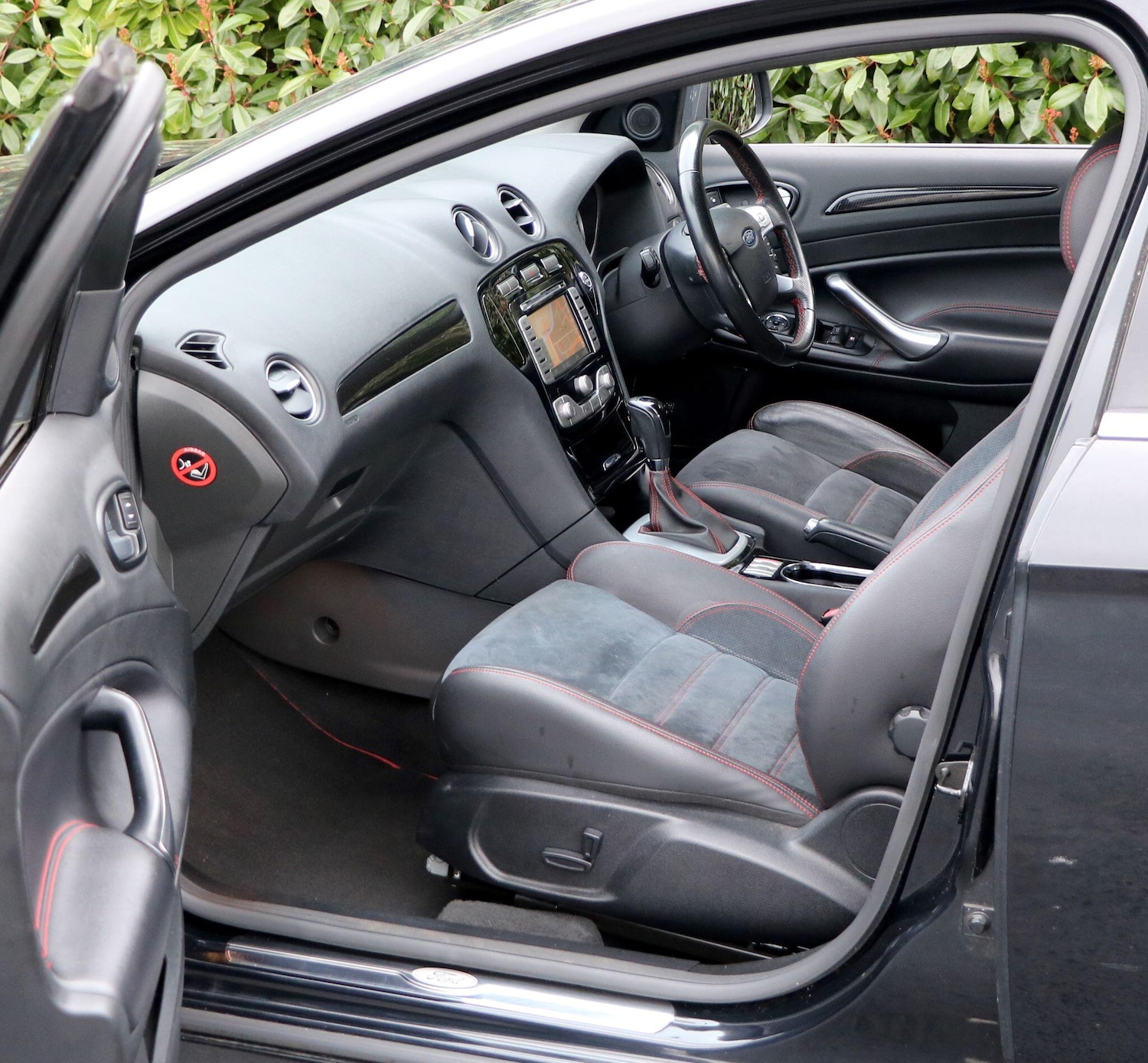 Used Ford Mondeo 2010 for sale - 77305810: Photo 29