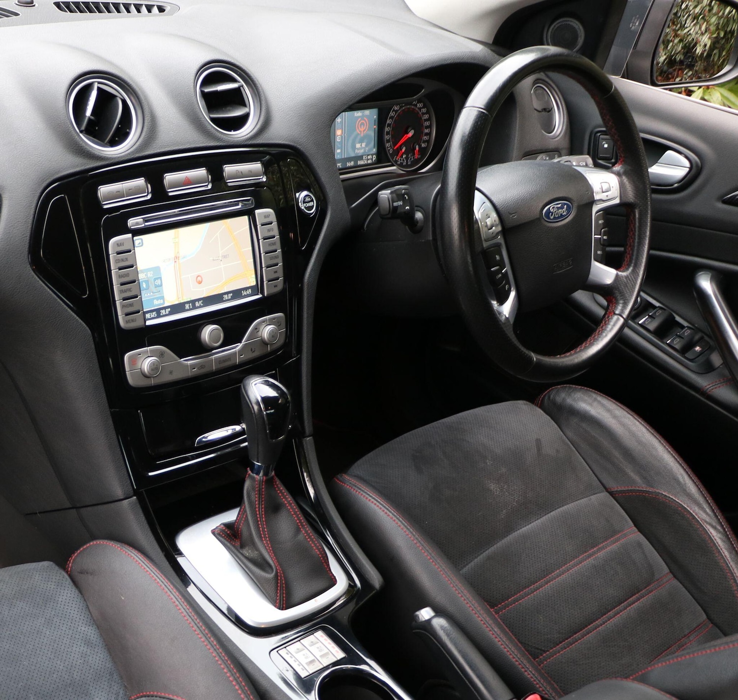 Used Ford Mondeo 2010 for sale - 77305810: Photo 30