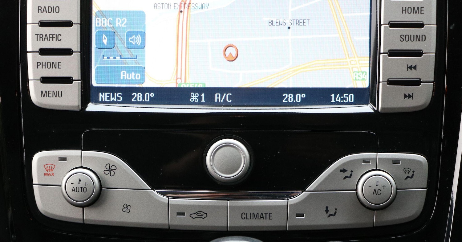 Used Ford Mondeo 2010 for sale - 77305810: Photo 36