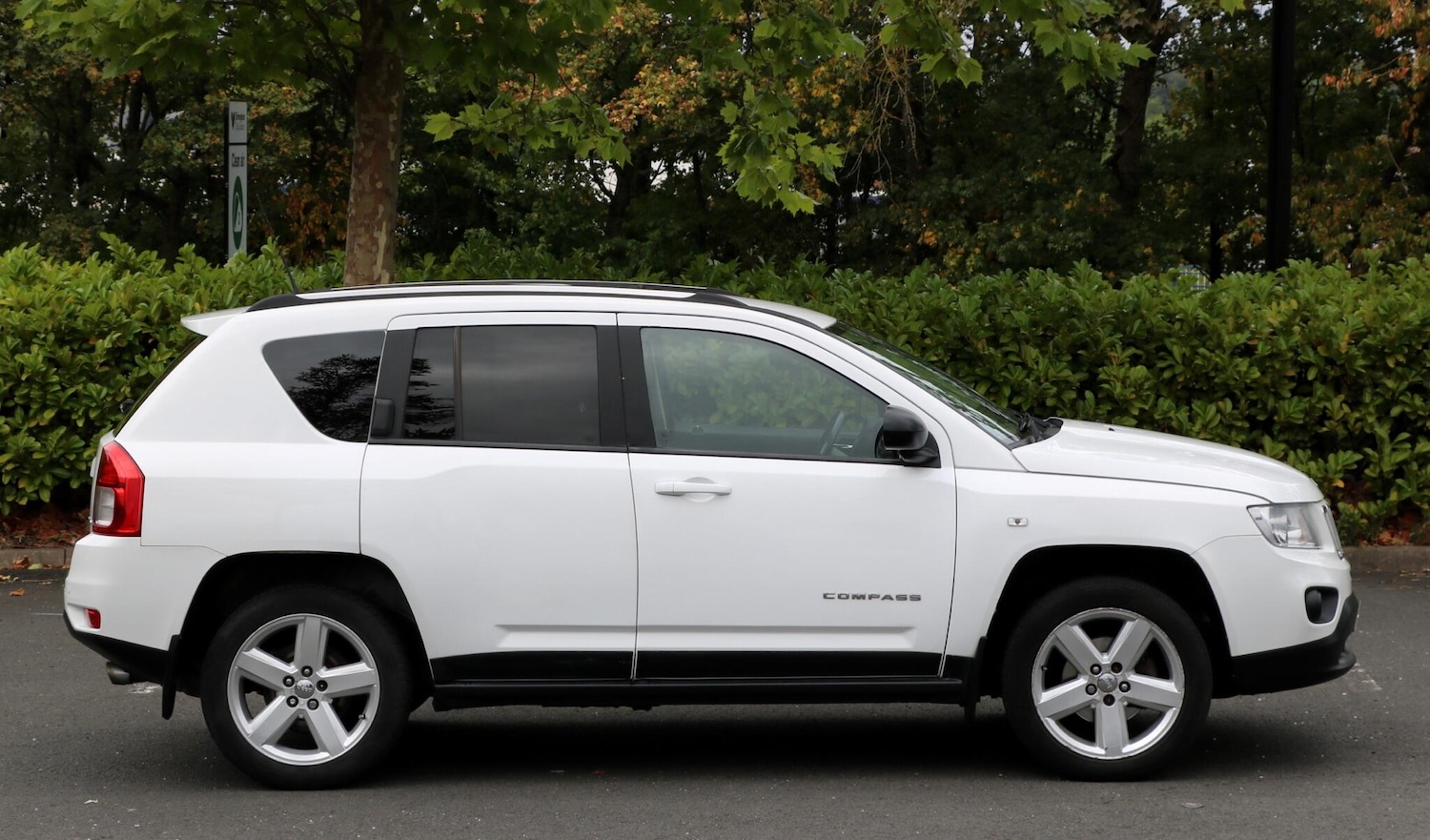 Used Jeep Compass 2011 for sale - 76214191: Photo 9