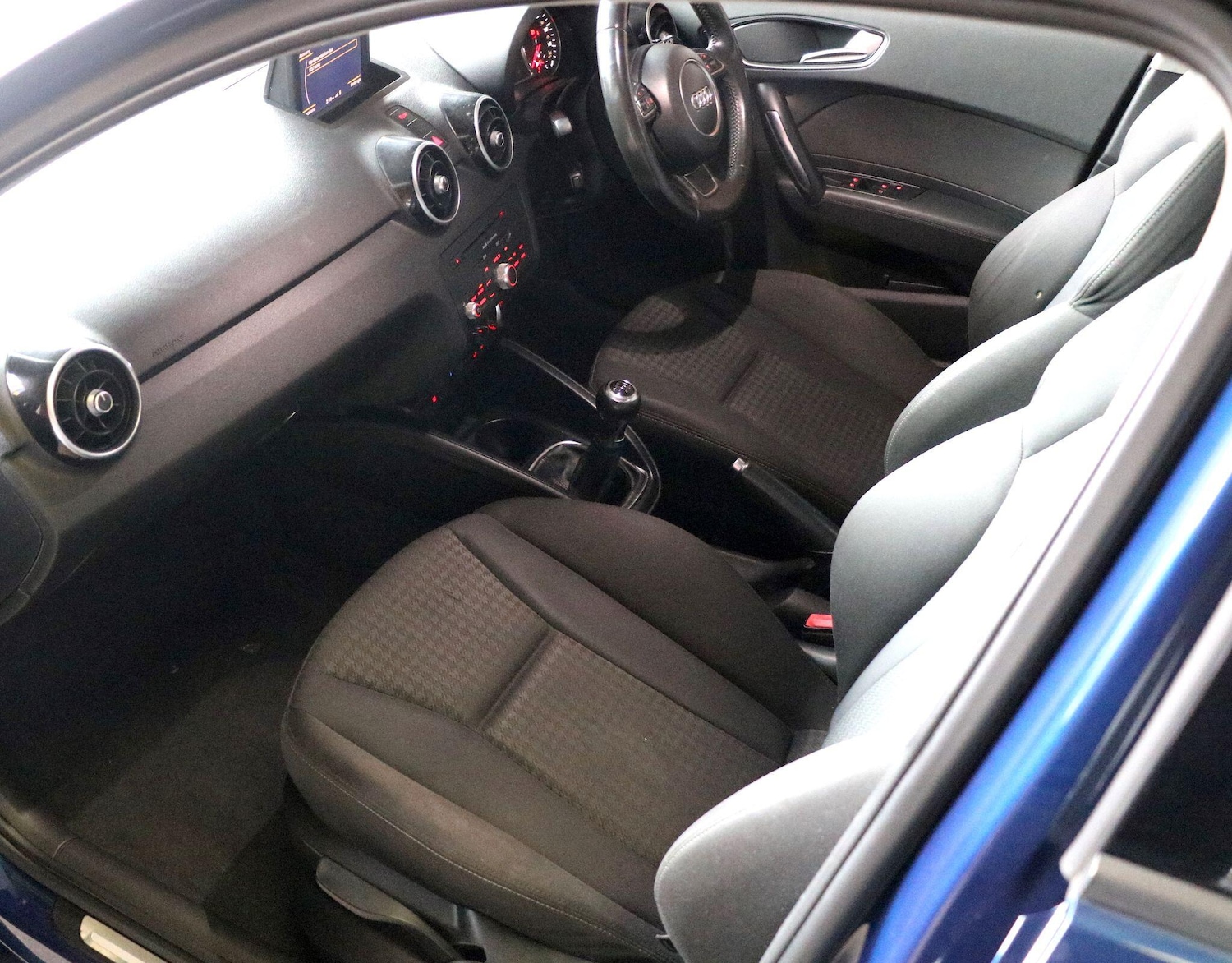 Used Audi A1 2013 for sale - 77478788: Photo 30