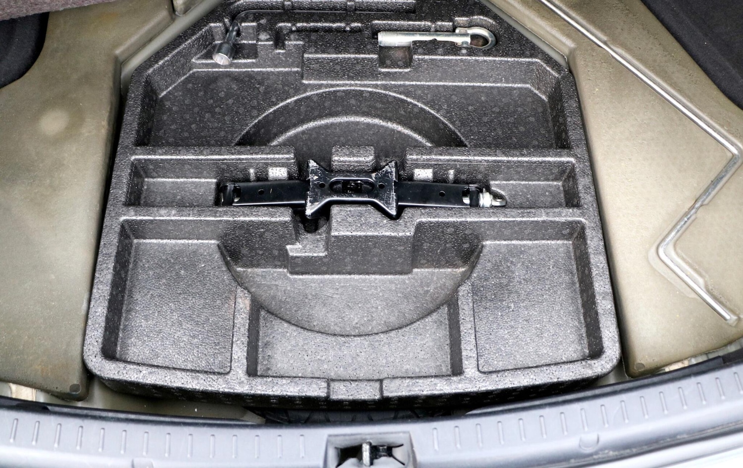 Used Toyota Avensis 2009 for sale - 76283278: Photo 13