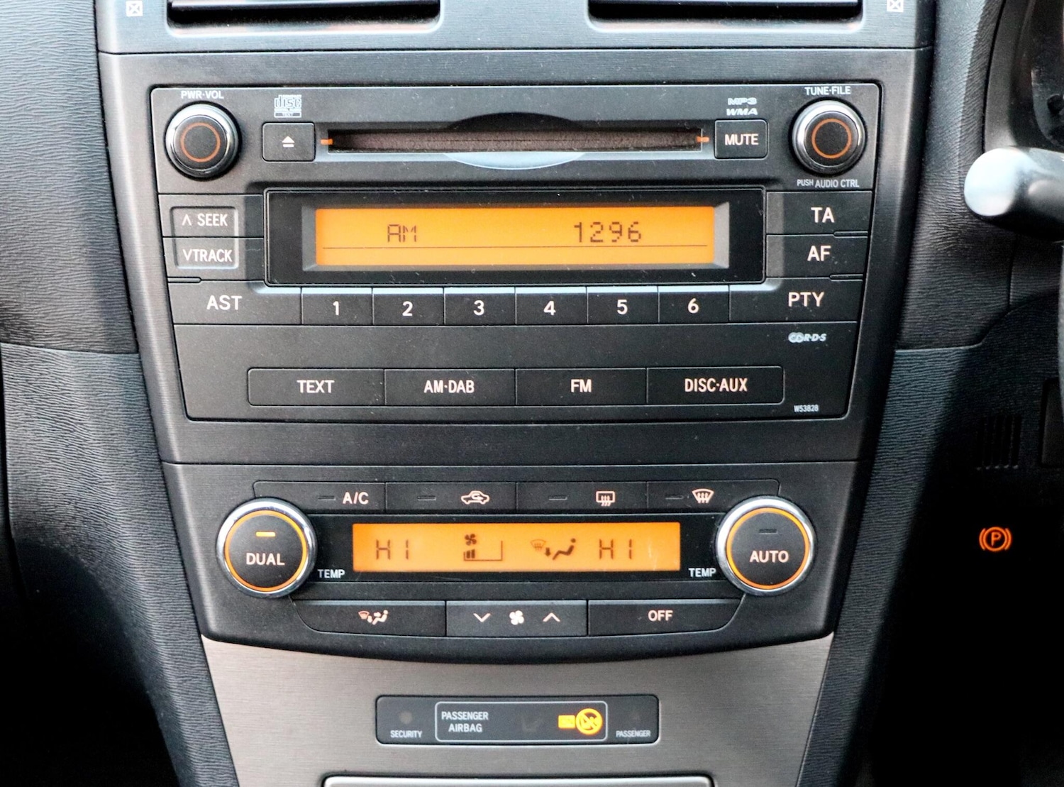 Used Toyota Avensis 2009 for sale - 76283278: Photo 27