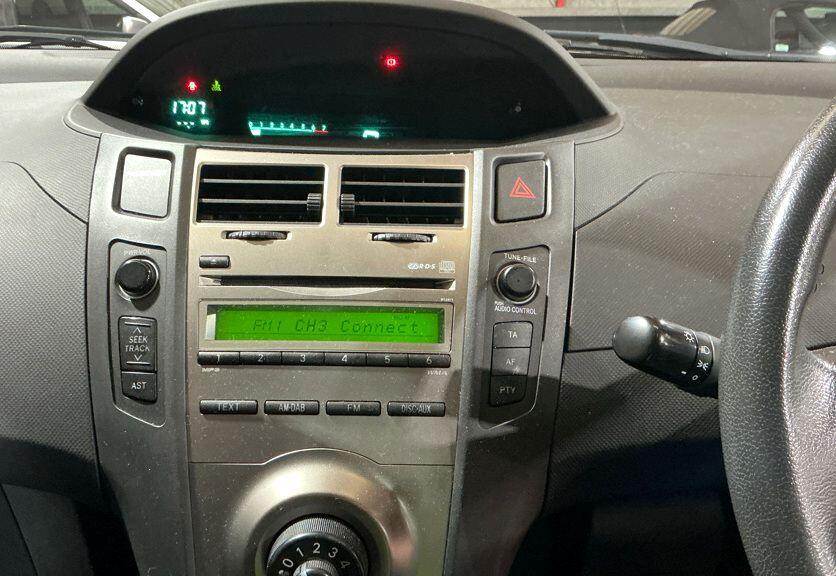 Used Toyota Yaris 2009 for sale - 77939683: Photo 13