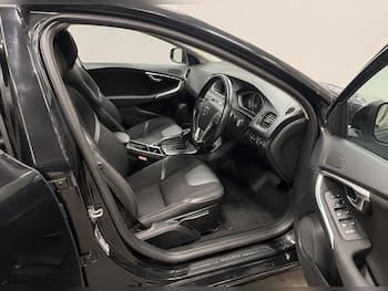 Used Volvo V40 2015 for sale - 79634377: Photo