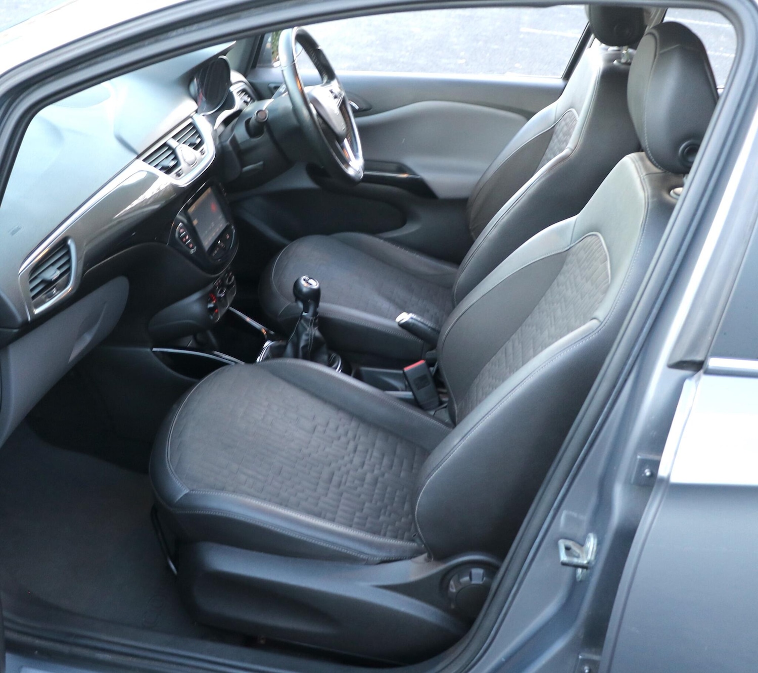 Used Vauxhall Corsa 2015 for sale - 77091538: Photo 17