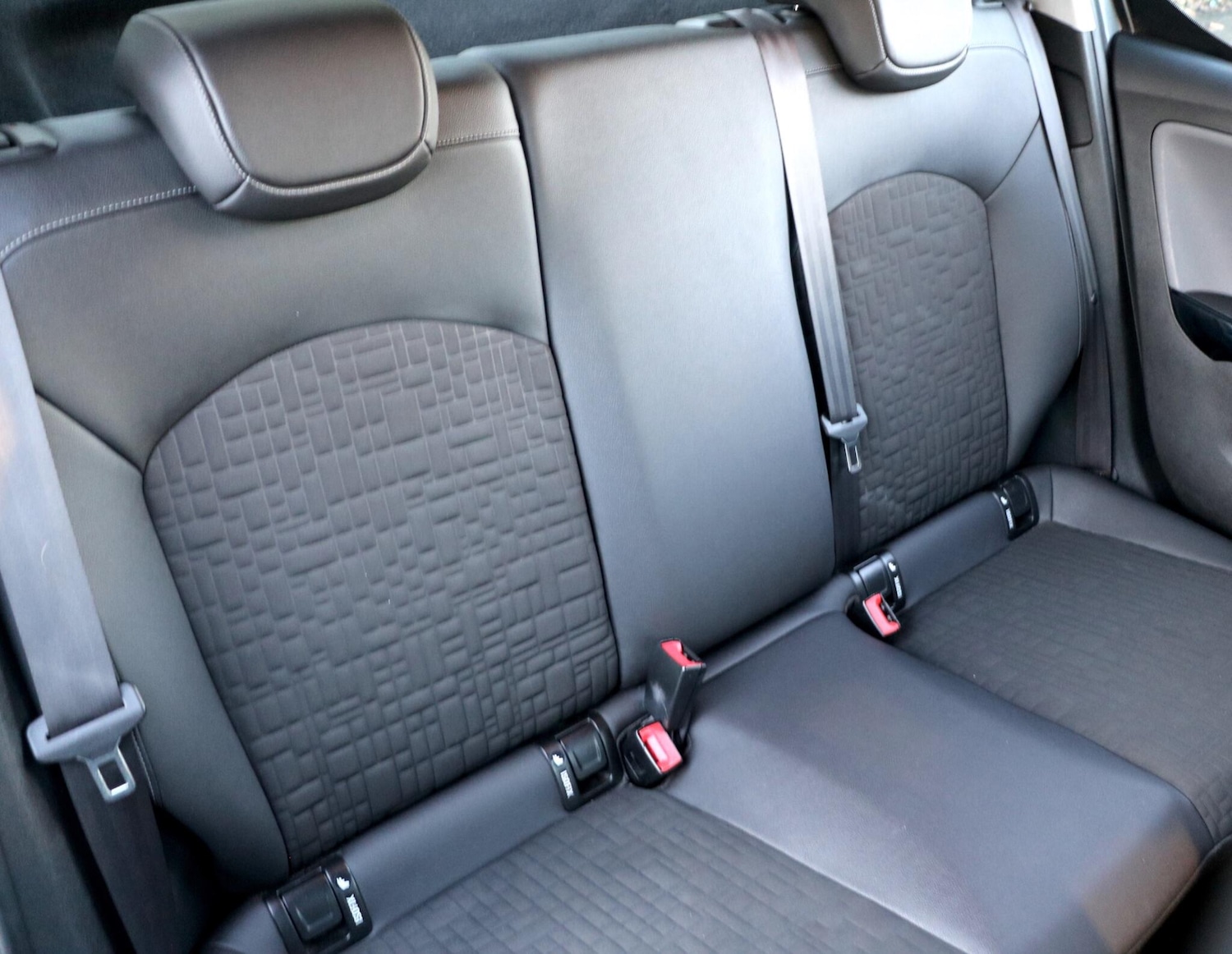 Used Vauxhall Corsa 2015 for sale - 77091538: Photo 25