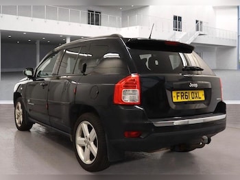 Used Jeep Compass 2011 for sale - 76013437: Photo