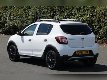 Used Dacia Sandero Stepway 2015 for sale - 79465188: Photo