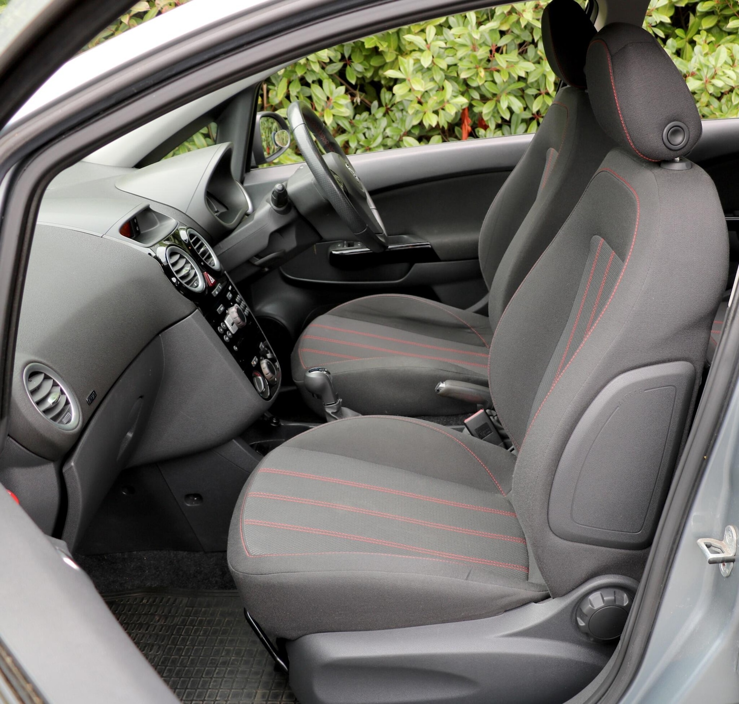 Used Vauxhall Corsa 2011 for sale - 76306241: Photo 18