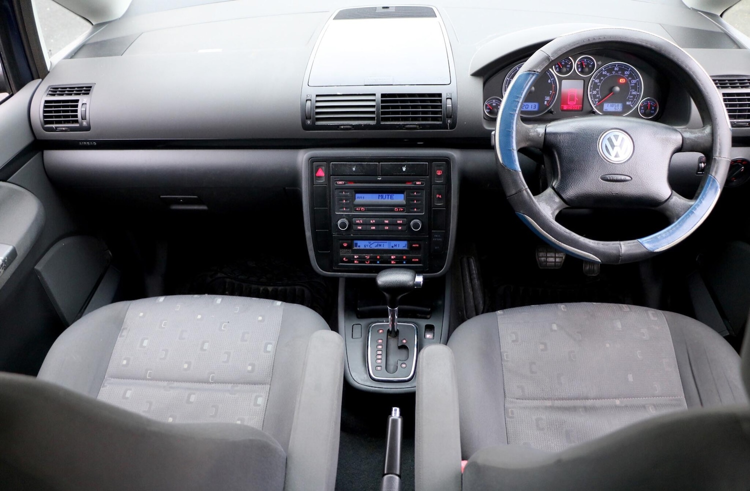 Used Volkswagen Sharan 2005 for sale - 77237685: Photo 12