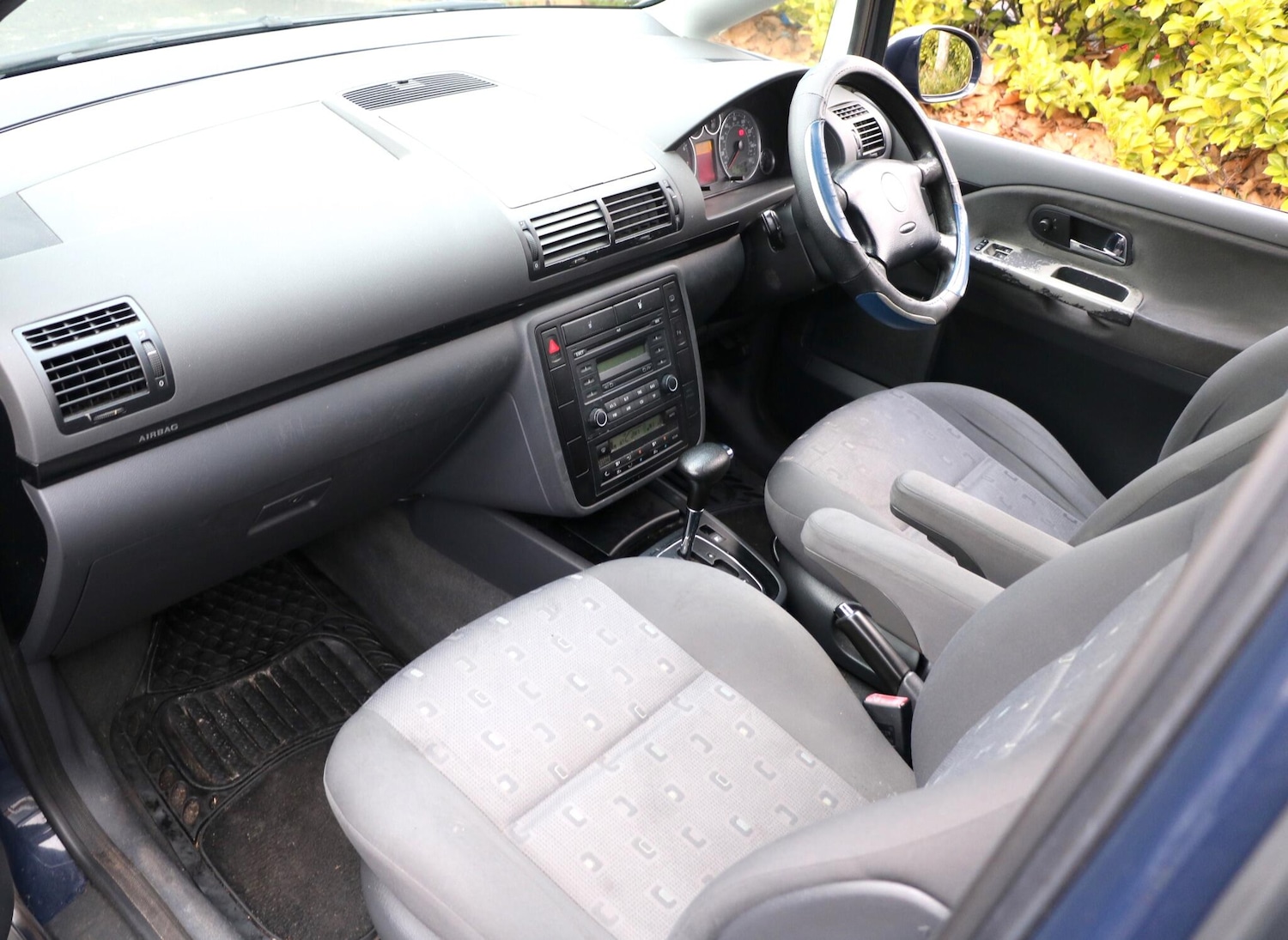 Used Volkswagen Sharan 2005 for sale - 77237685: Photo 14