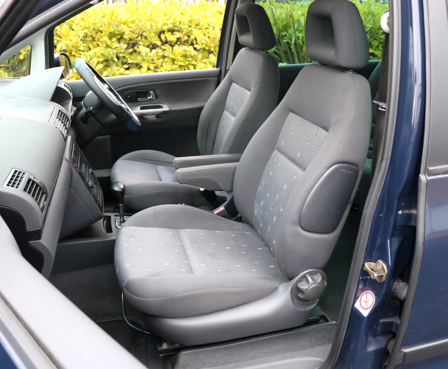 Used Volkswagen Sharan 2005 for sale - 77237685: Photo 15